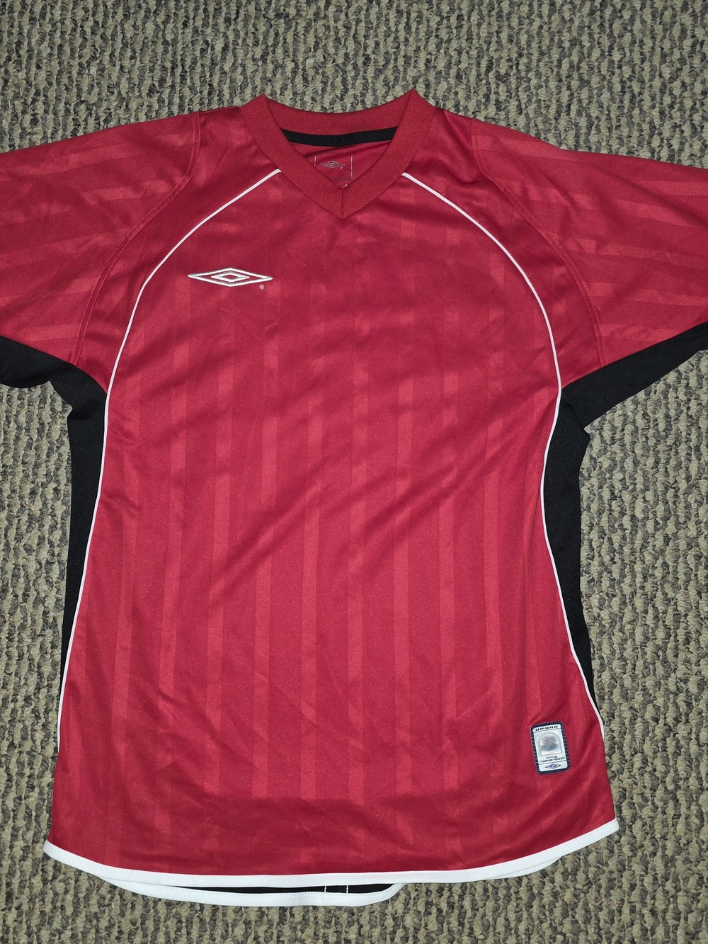 Umbro Men’s Red Short-Sleeve Soccer Jersey